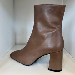 Angel Alarcon Drimia 25576 Sivaletti Donna Terra