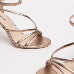 NeroGiardini Sandalo in Pelle Laminato Sandalo