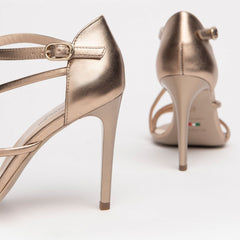 NeroGiardini Sandalo in Pelle Laminato Sandalo