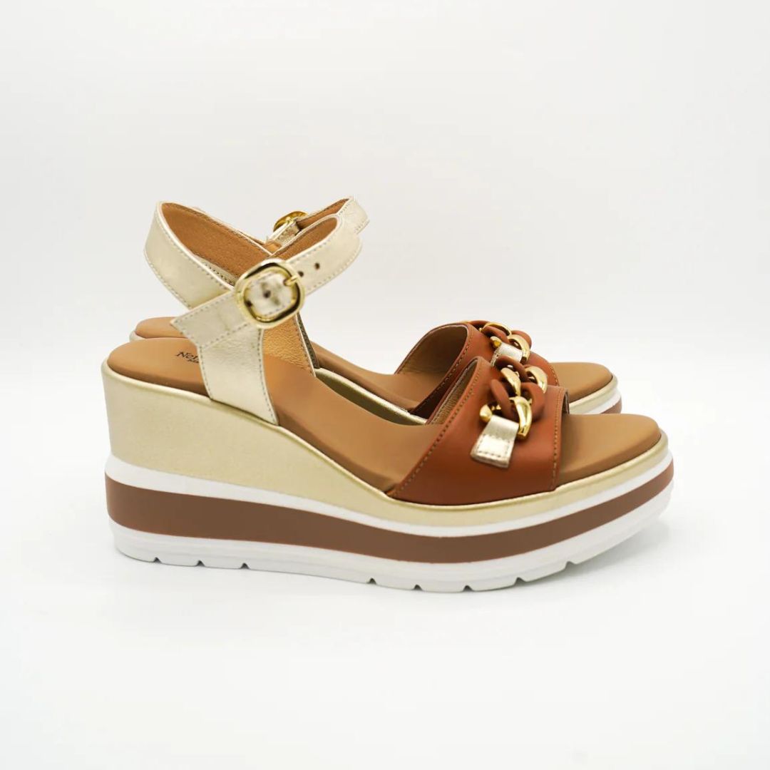 NeroGiardini Sandalo in Pelle Cognac/Miele