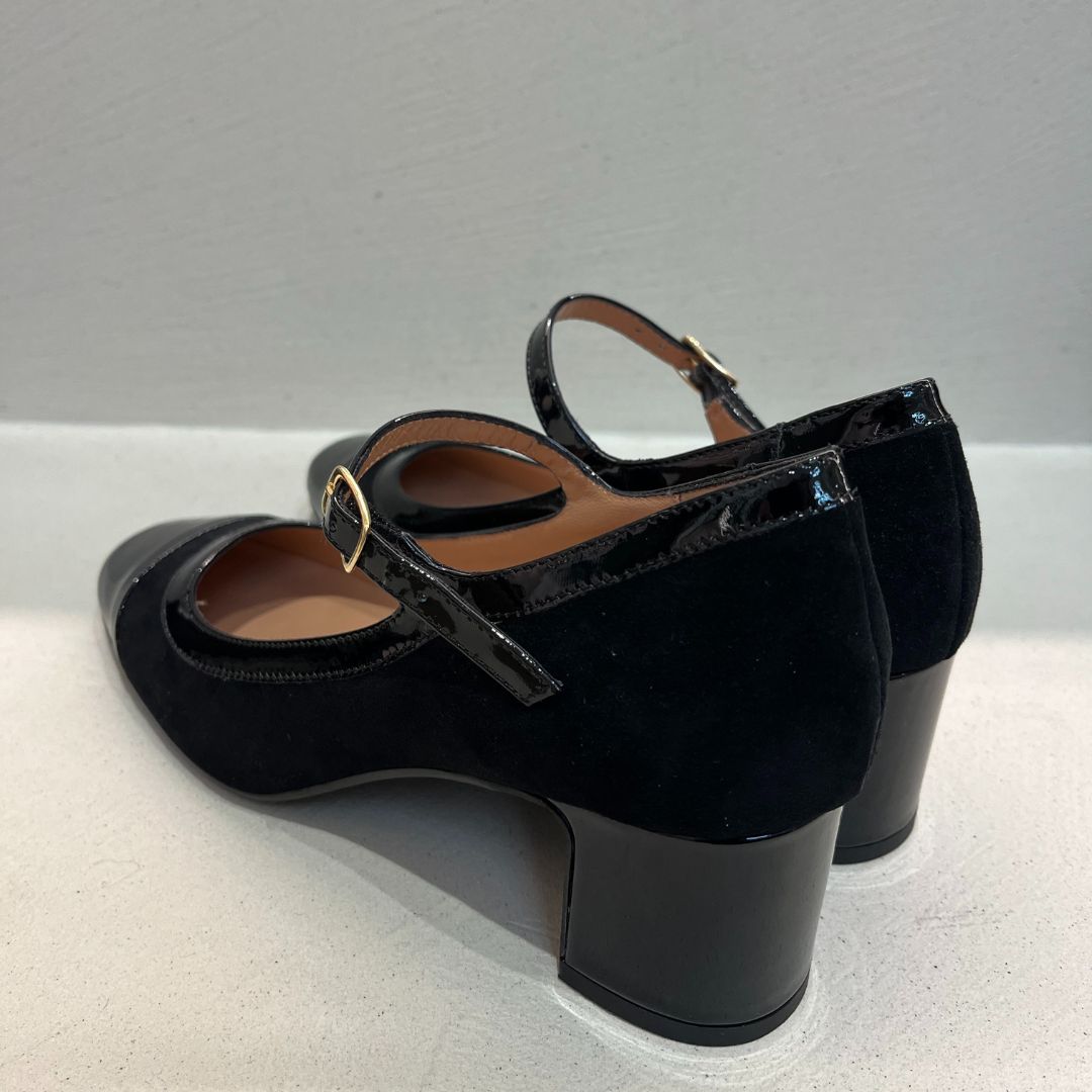 Status Décolleté Nera