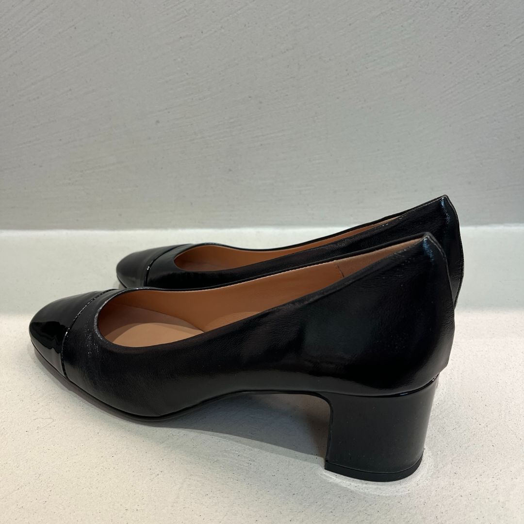 Status Décolleté Nera